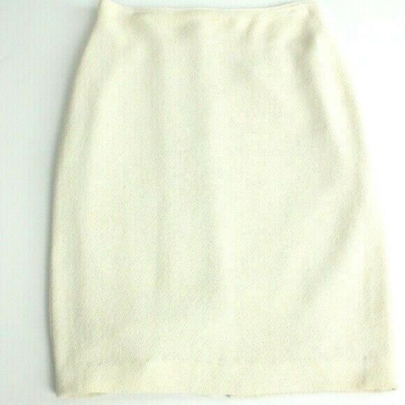 St. John Fitted Pencil Skirt Boucle Knit NEW LABEL - Picture 1 of 4